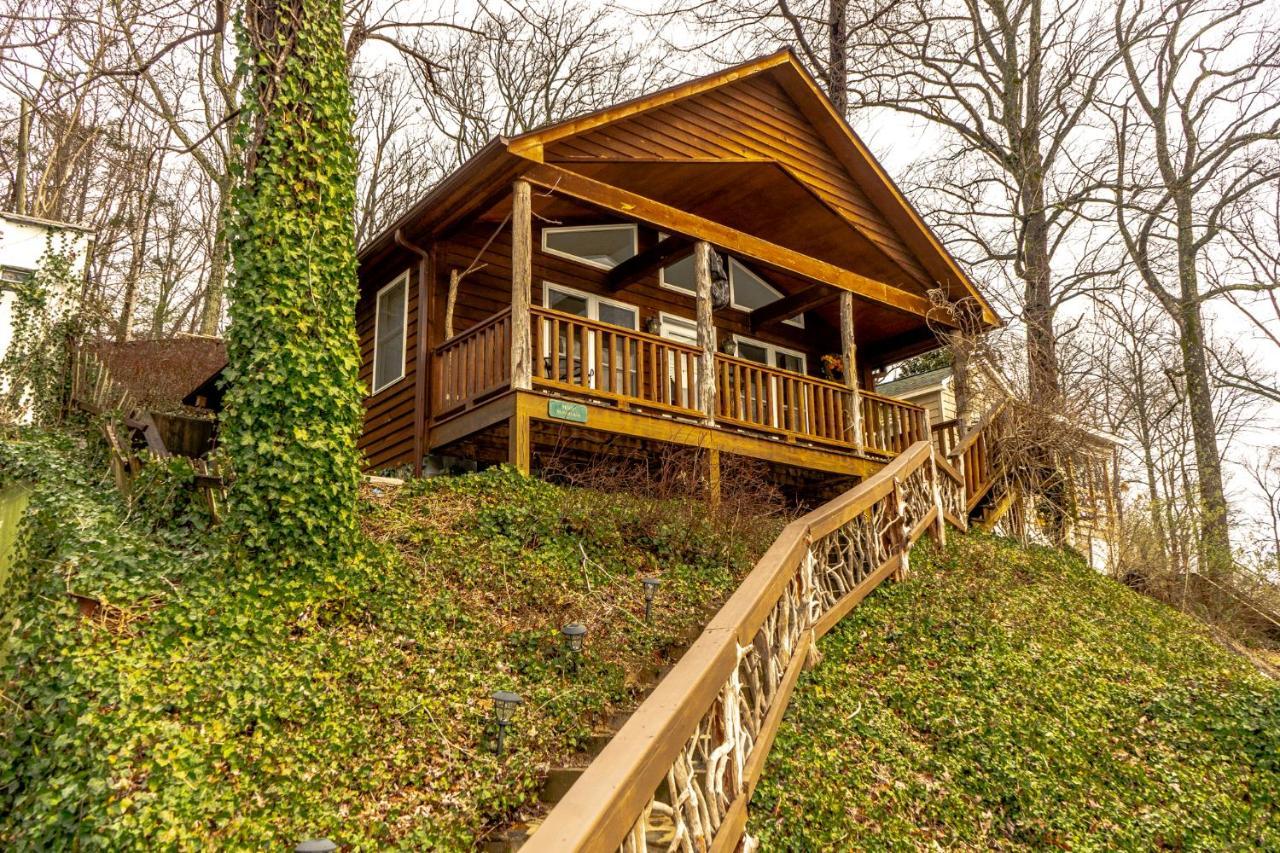 The Chimney Rock Inn & Cottages Exterior photo
