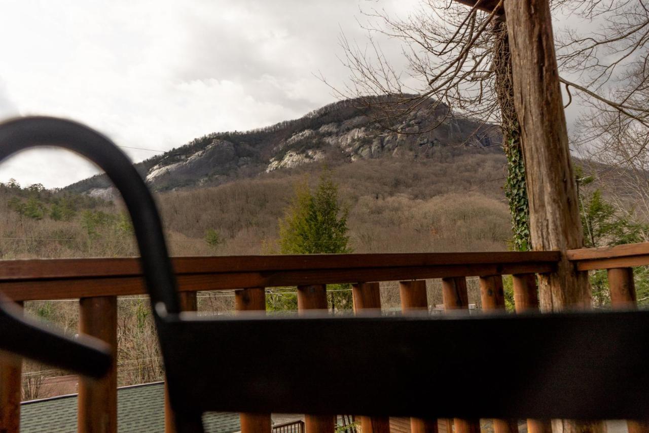 The Chimney Rock Inn & Cottages Exterior photo