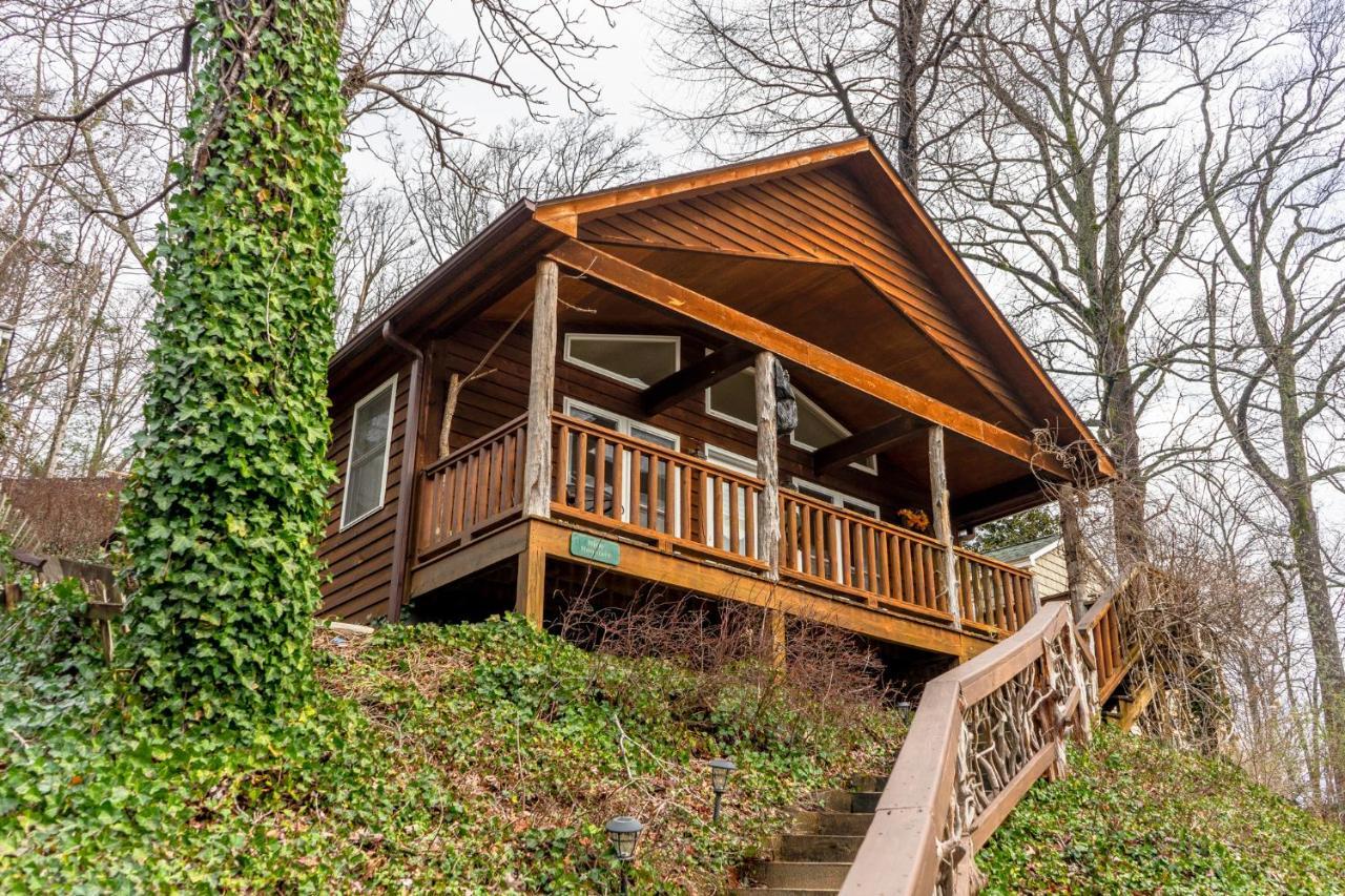 The Chimney Rock Inn & Cottages Exterior photo